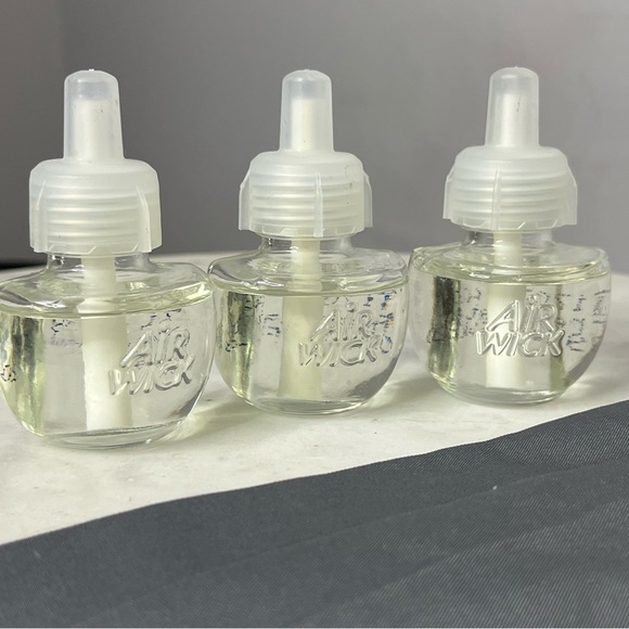 Air Wick Plug-In Refills Fresh Water Lavender Chamomile Lot of 9 V Islands Scent - Picture 11 of 11